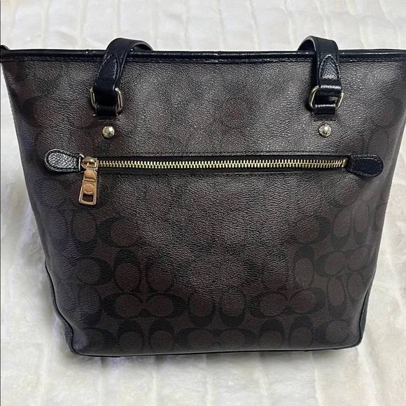 Coach Signature Black Tote Bag - Picture 4 of 8